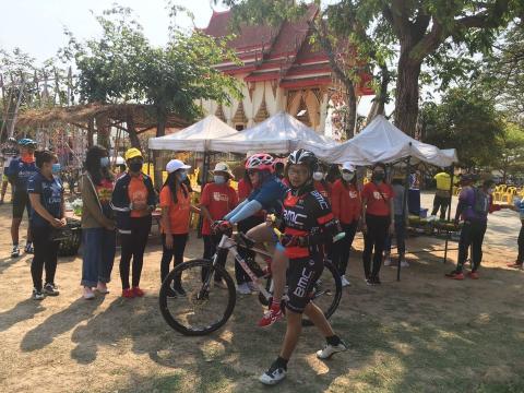 กราบสักการะ " หลวงพ่อใหญ่ดงแสนตอ วัดโนนสูงทุ่งสว่าง "