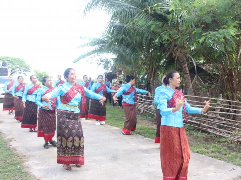 25 พฤศจิกายน 2565 พิธีมอบเงินขวัญถุง ณ บ้านหนองเกาะน้อย