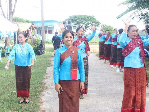 25 พฤศจิกายน 2565 พิธีมอบเงินขวัญถุง ณ บ้านหนองเกาะน้อย