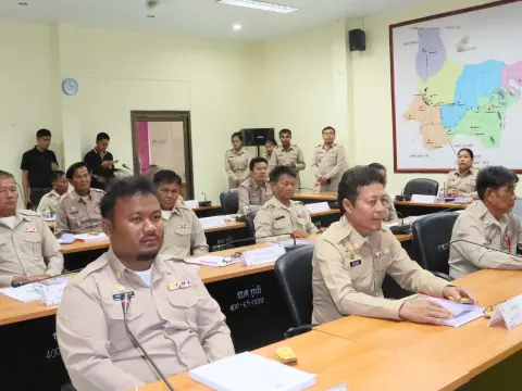 ประชุมสภาครั้งแรก